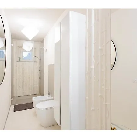 Luxury Tower House In Heart Of Standard *