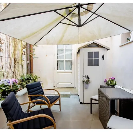 Guest house Luxury Tower House In Heart Of Standard Pisa