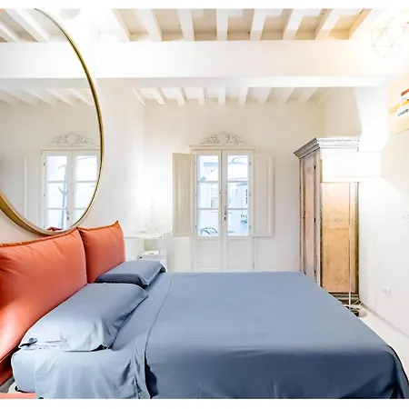 Luxury Tower House In Heart Of Standard Pisa